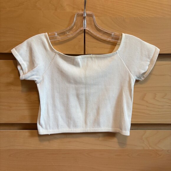 NWOT ZARA OFF WHITE RIBBED SEAMLESS CROP TOP, SIZE: XS-S - Picture 3 of 3